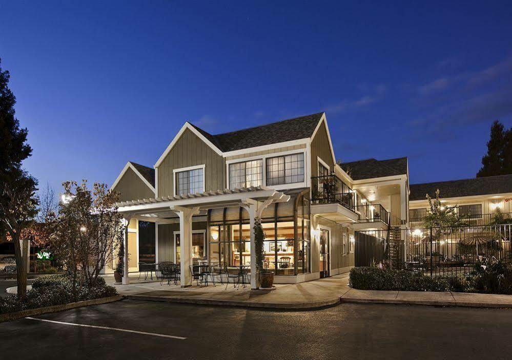 Quality Inn Petaluma - Sonoma Εξωτερικό φωτογραφία